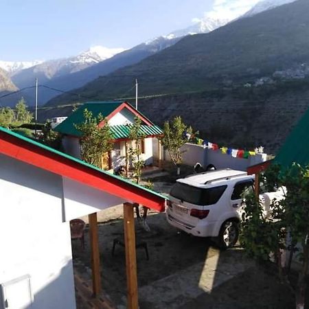 Kyelang Flying Monk Huts & Restaurant B&B 외부 사진